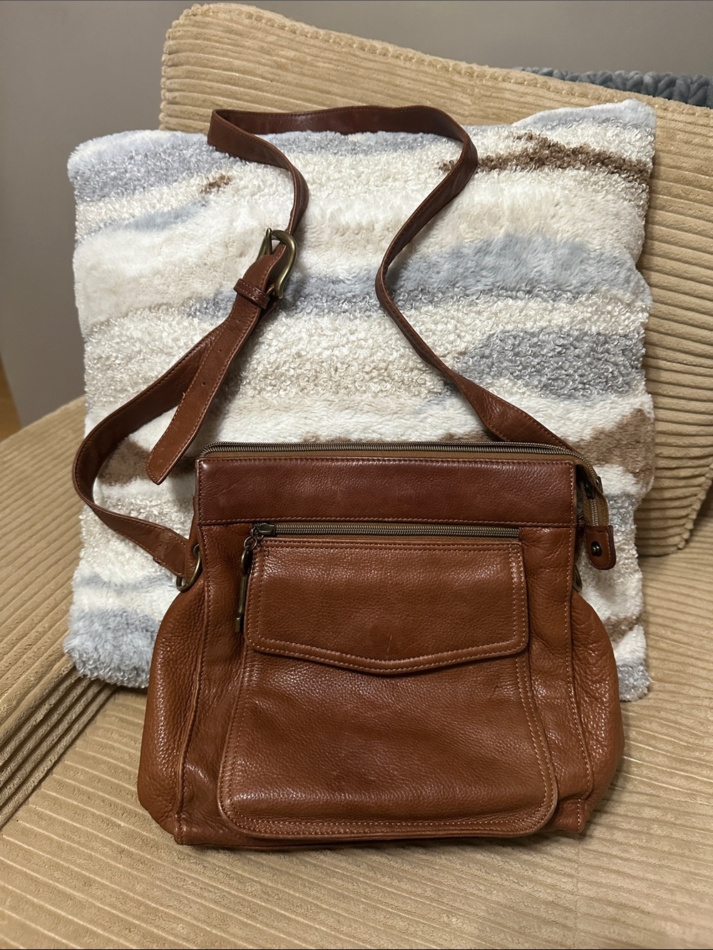 Fossil Classic Brown Leather Crossbody Bag
